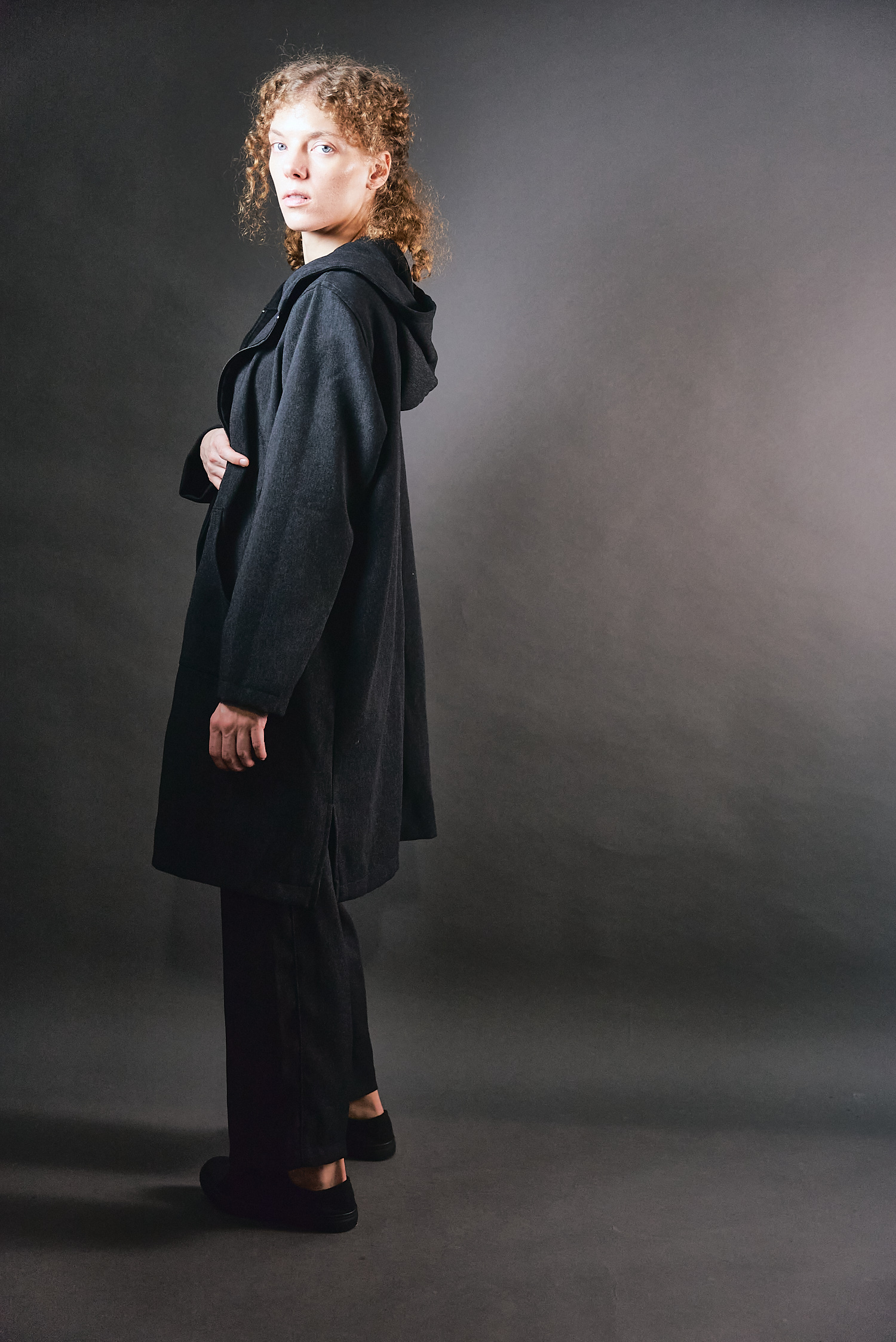 Długi żakiet do biura czarny melanż - Soie Star - obrazek 5