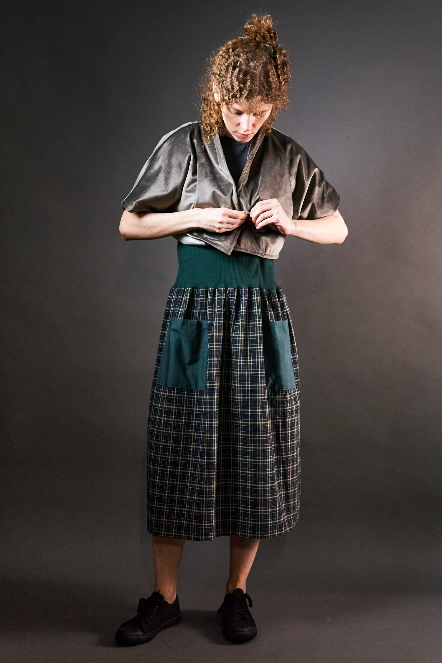 Spódnica - sukienka w kratę ze ściągaczem zielona 2 - Soie Star - obrazek 2