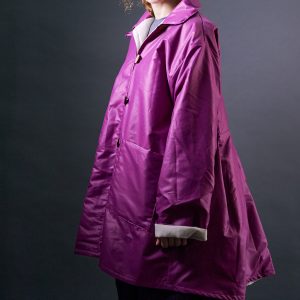 Krótki płaszczyk nabłyszczany fioletowy ocieplany - Soie Star