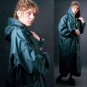 Płaszcz zielony z kapturem i podszewką w kratę - Soie Star