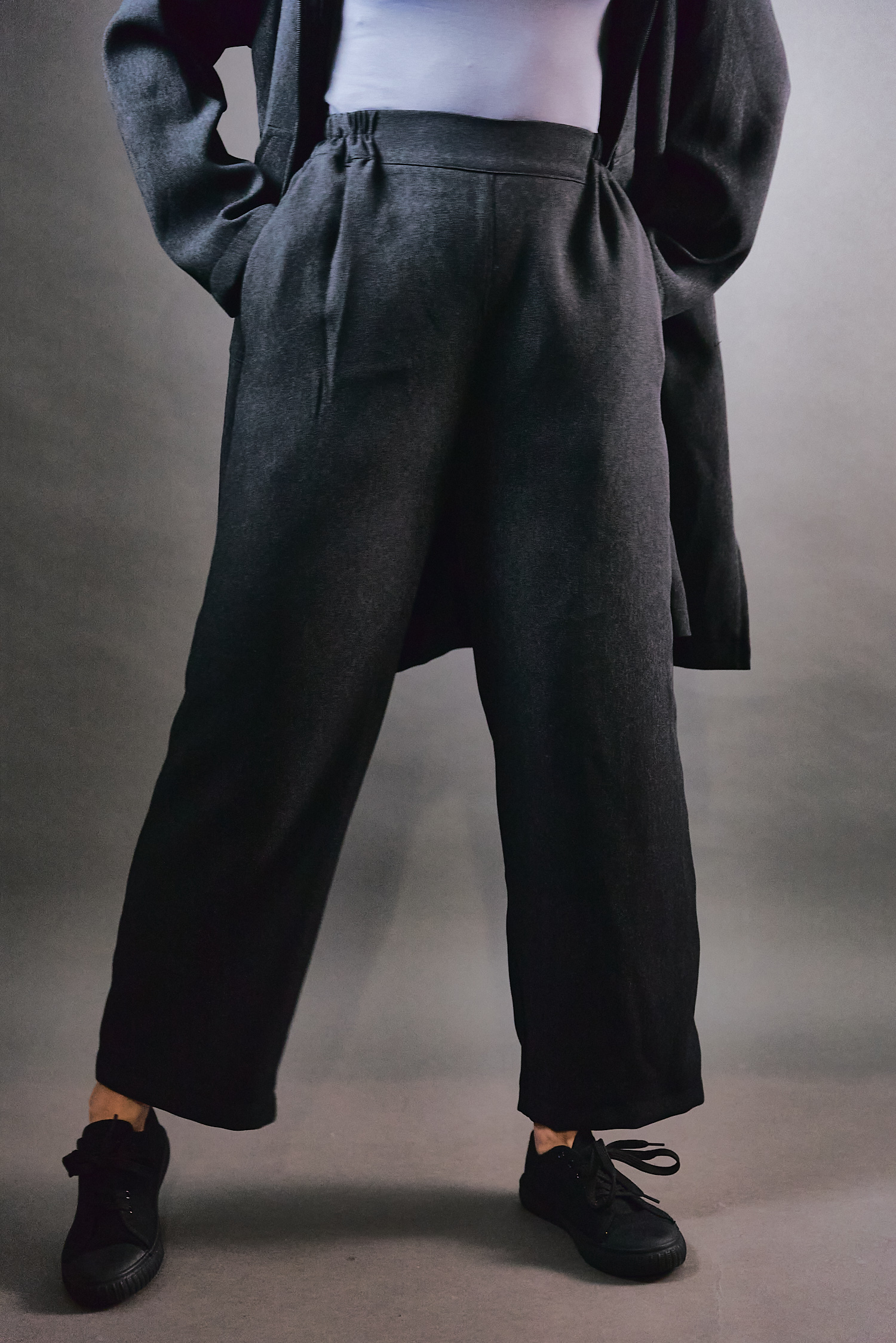 Spodnie wąskie do biura czarne melanż - Soie Star - obrazek 3