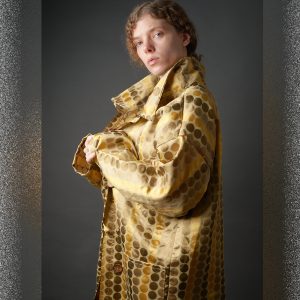 Długi Płaszcz złoty w kropki - upcykling - Soie Star